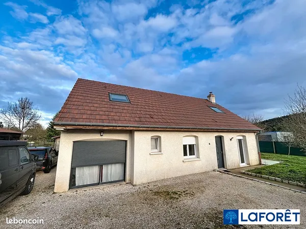 Maison 10 pièces 145 m² 