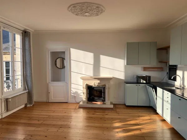Location d'un bel appartement de 83m² en plein centre ville de Caen 