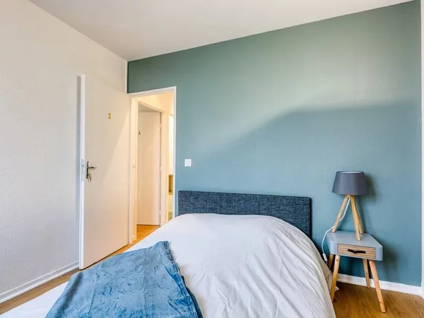 Appartement 1 pièce 14 m² 