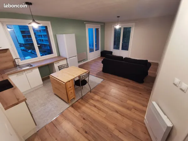 Appartement T2 Meublé & Rénové - 46m² avec balcon 