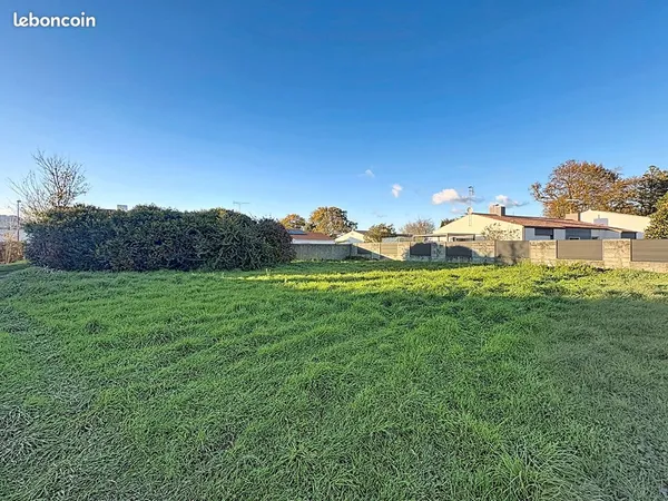Terrain 375 m² CHALLANS 