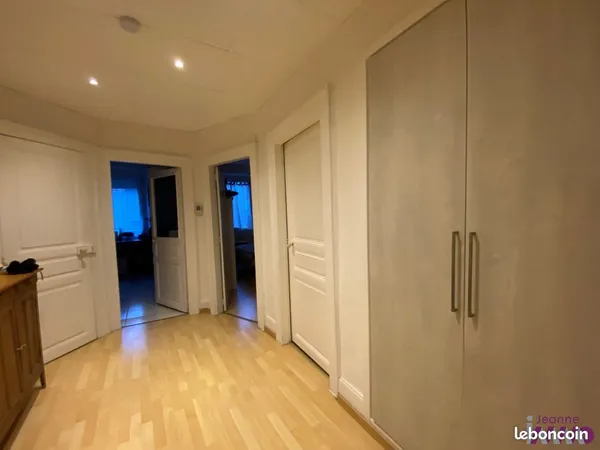 Appartement 3 pièces 74 m² 