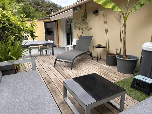 Appartement 4 pièces 127 m² 