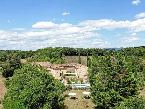 Maison 15 pièces 537 m² 