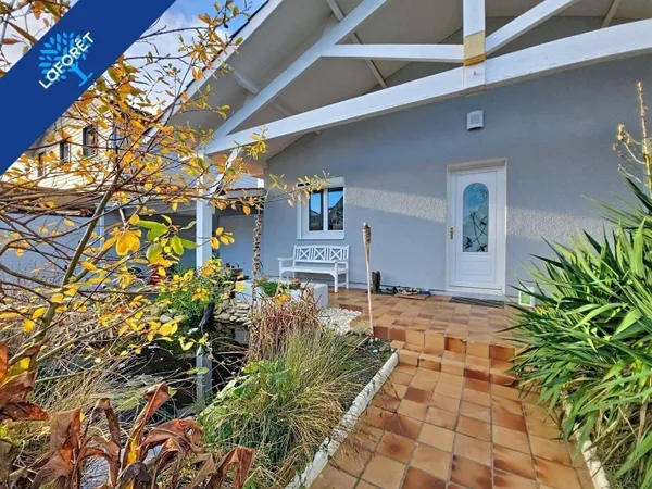Maison de plain-pied 5 pièces 109 m² 