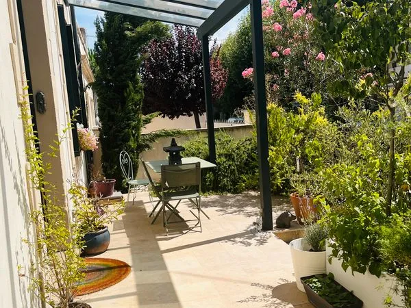 Belle maison de ville 175m2 - 7 pièces - Charme et volume 
