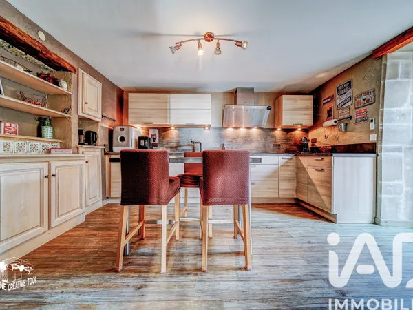 Maison 5 pièces 219 m² 