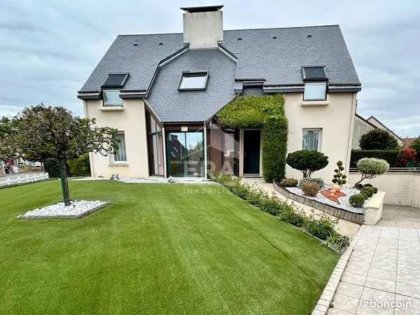 Maison 7 pièces 176 m² 
