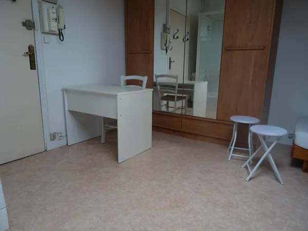 Appartement 1 pièce 10 m² 
