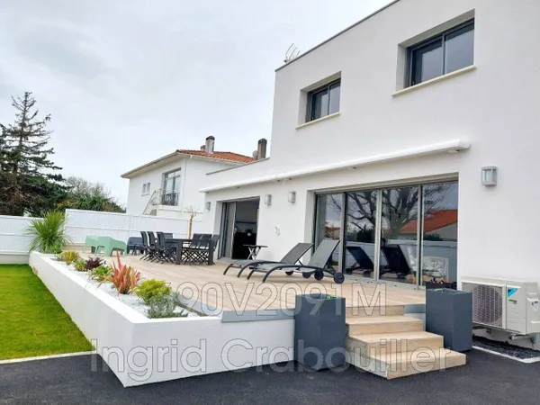 Maison 6 pièces 180 m² 