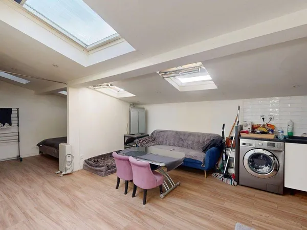Studio 1 pièce 21 m² 