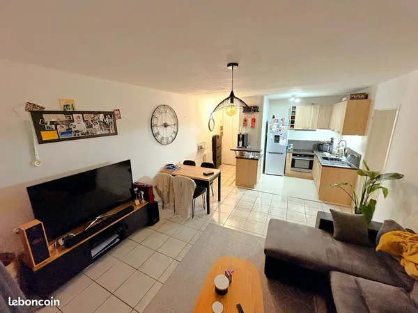 T2 45 m² - Dampmart (77400) - Parking - Proche gare 