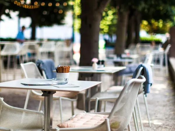 Fonds de commerce restaurant, bar 500 m² 