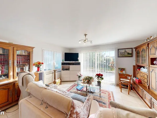 Maison 10 pièces 243 m² 