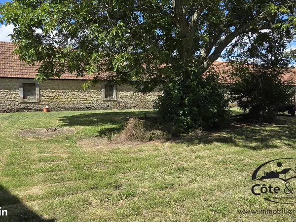 Maison 1 pièce 147 m² 