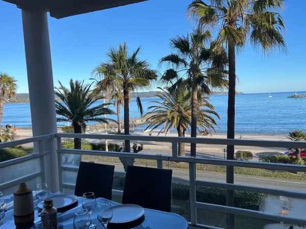 Appartement vue mer - Plage, port et centre-ville à pied 