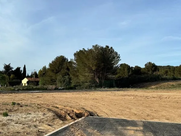 Terrain 470 m² 