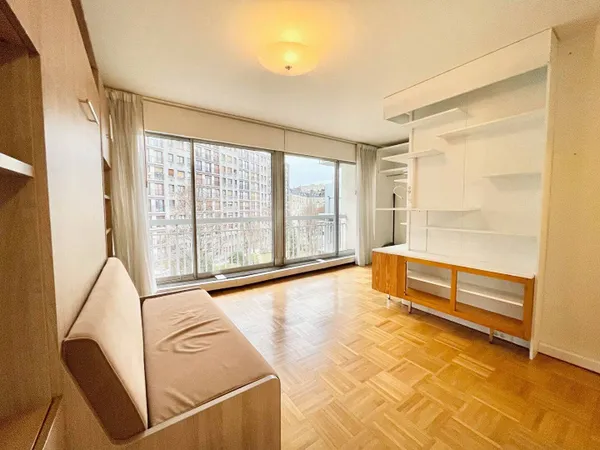 Studio 1 pièce 27 m² 