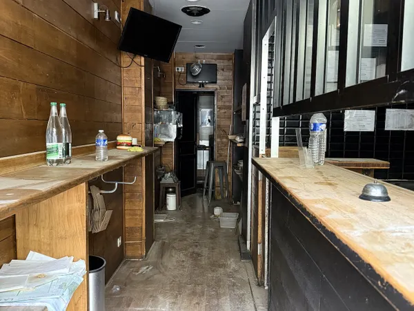 A LOUER - Local commercial - PARIS 11€ (secteur Boulevard Vo 
