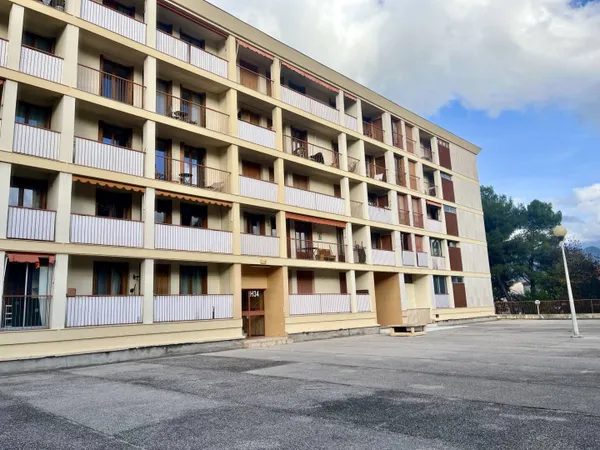 Appartement 3 pièces 63 m² 