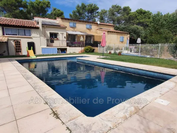 Maison 177 m² 