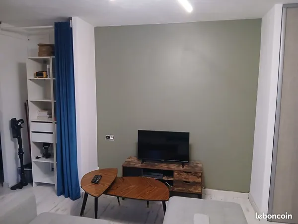 Studio 1 pièce 29 m² 