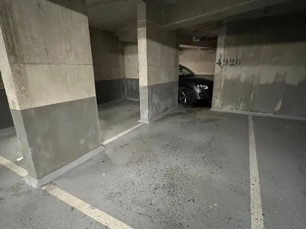 Parking 10 m² 