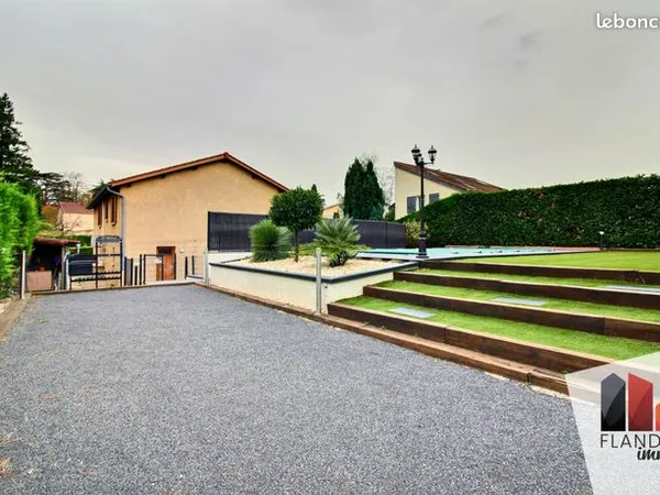 Maison 5 pièces 153 m² 