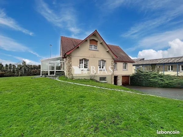 Maison 7 pièces 179 m² 