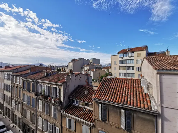 Notre Dame du mont - Rue de la Loubière - T3 4 ème et dernier étage 46m2 CLIM- Très bon - Très 