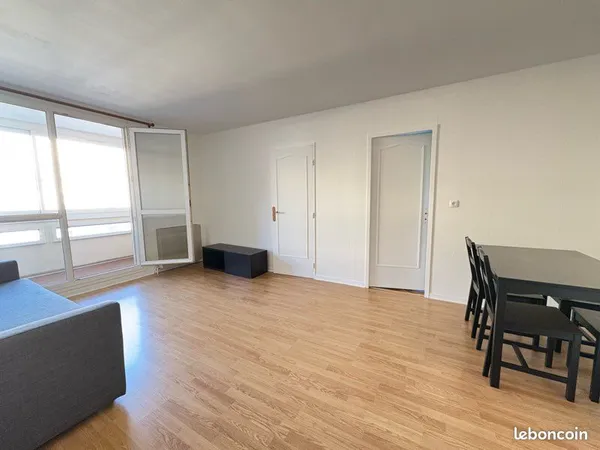 2 pièces 49 m² - rénové - meublé 