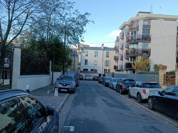 Studio 1 pièce 30 m² 