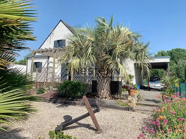 À vendre à Arzal : Belle maison ossature bois, 3 chambres, grand terrain, proche centre 