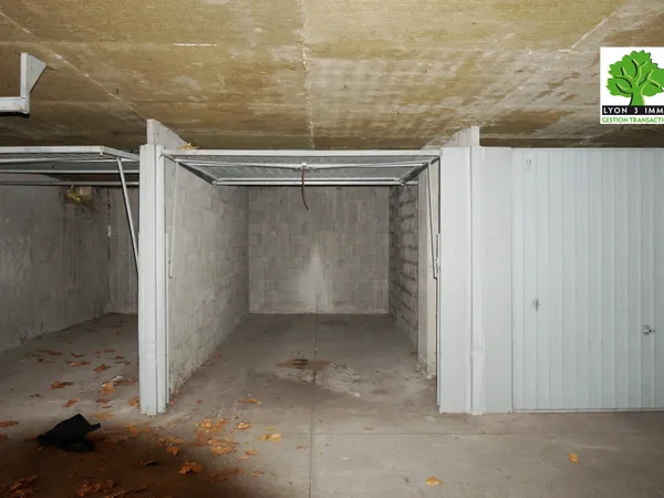 Grange Blanche Montchat , garage en sous sol dans copropriét 