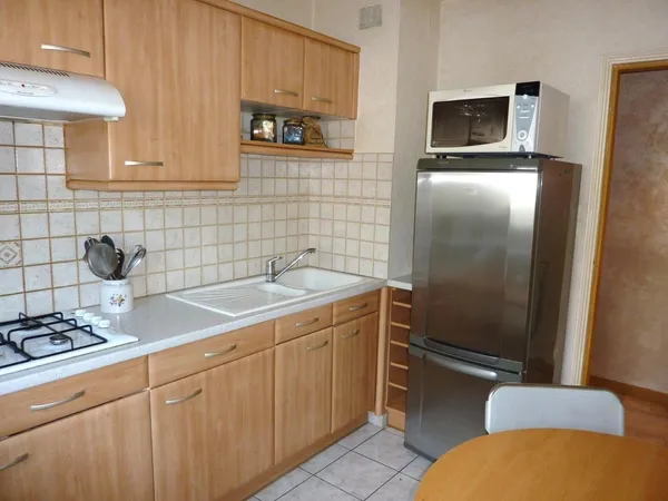 MONTBELIARD F2 meublé avec balcon et parking 