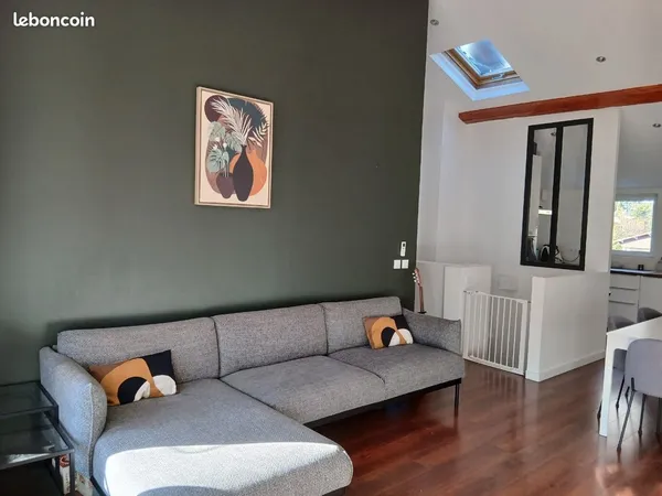 Rare à montbonnot - t5 duplex rénové avec balcon & parking 