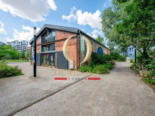 Local commercial 250 m² 
