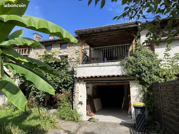 Maison 6 pièces 236 m² 