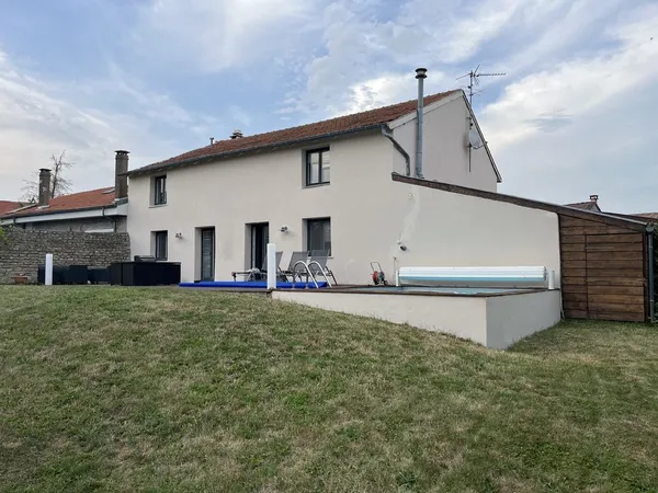 Maison 6 pièces 198 m² 