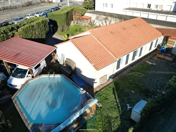 Maison de plain-pied 5 pièces 105 m² 