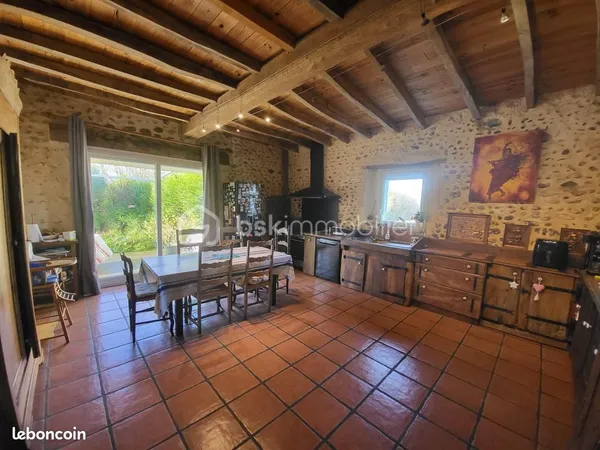 Ferme 14 pièces 381 m² 