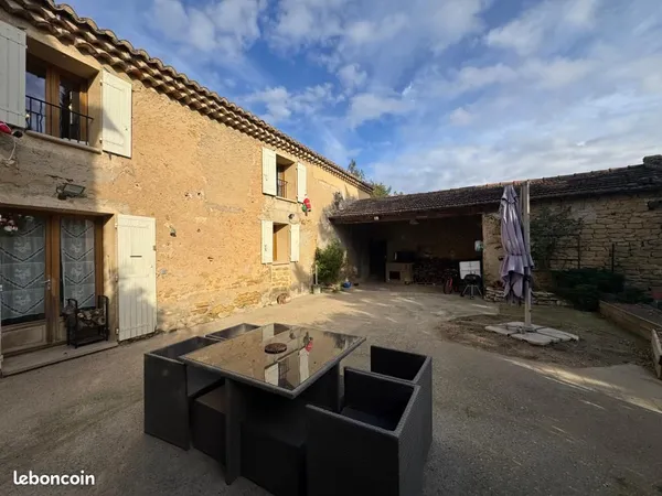 Mas 4 pièces 82 m² 