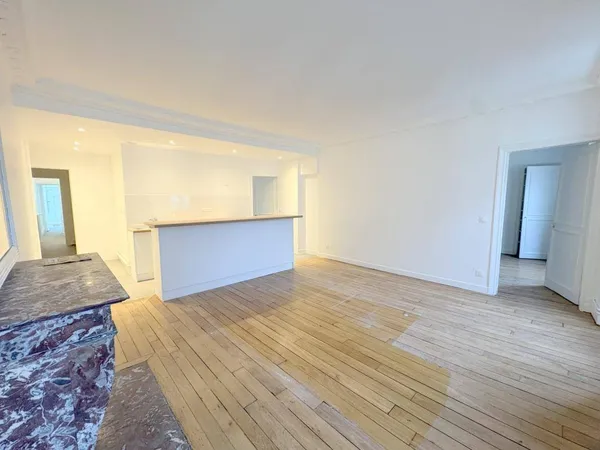 Loue T3 - 85.87m² - Paris 