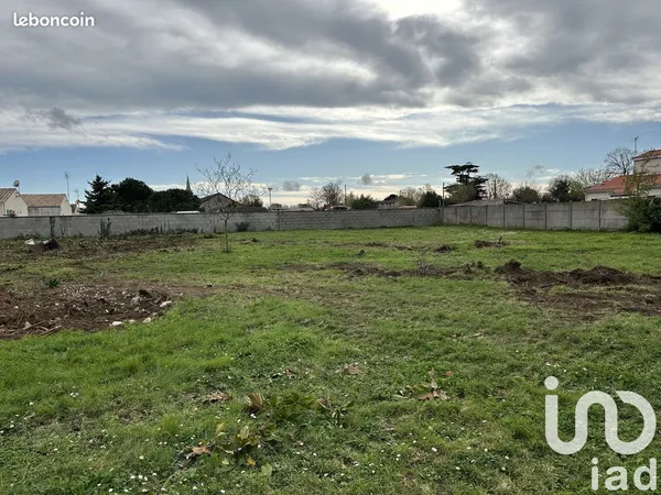 Terrain 686 m² Marennes 