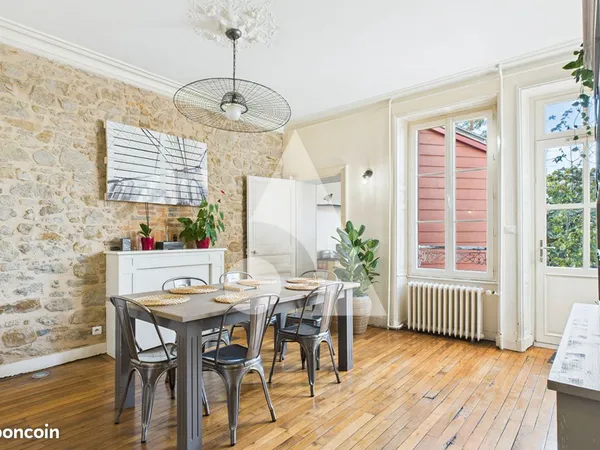 Maison 6 pièces 150 m² 