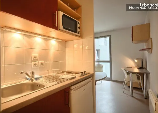 Studio 1 pièce 18 m² 