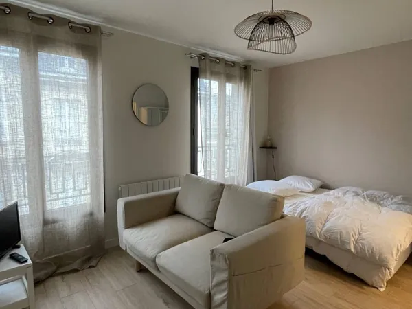 Studio 1 pièce 21 m² 