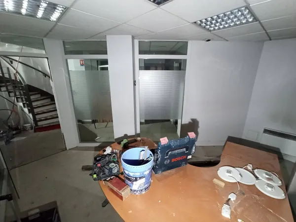 Local commercial 161 m² 