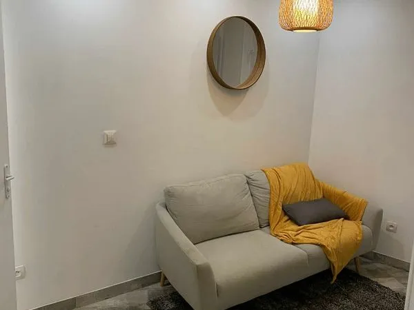 À LOUER - T2 MEUBLÉ 28 m² - SAINT-QUENTIN (Quartier Vermandois) 