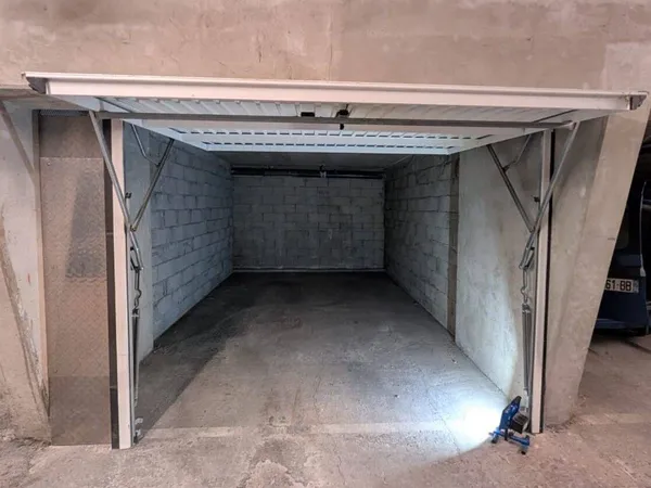 Box de stockage 19 m² 